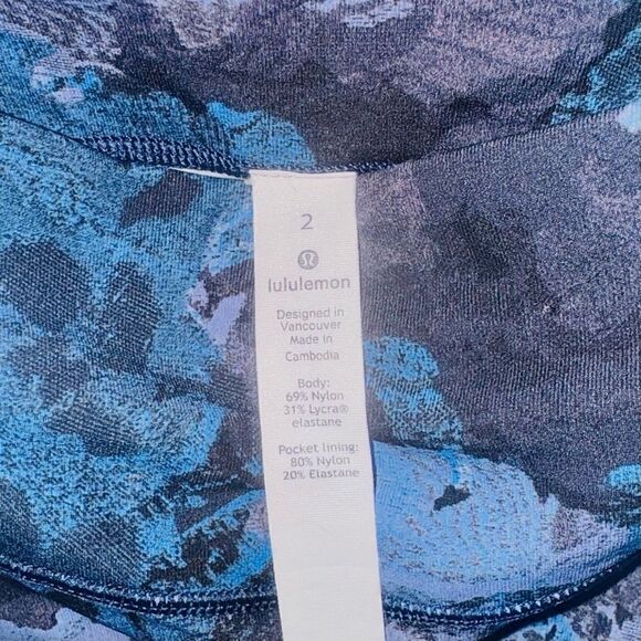 lululemon Speed Up Full-On Luxtreme Legging Screen Camo Purple & Blue Size 2 - Picture 13 of 14